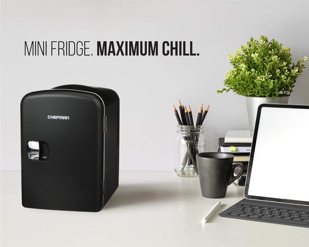 Black Portable Mini Fridge 4-liter P802